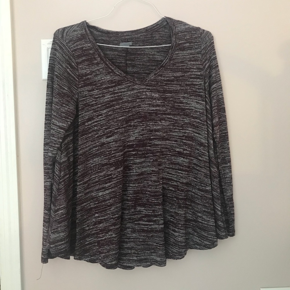 Long sleeve comfy shirt.